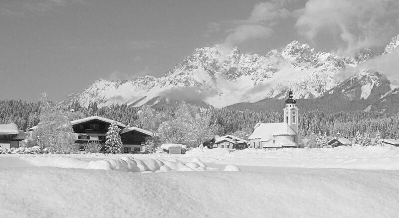 Apartments Pension Foidl Oberndorf in Tirol Exterior photo